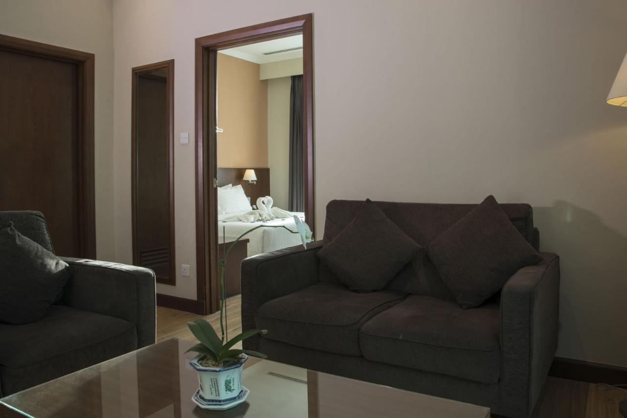 Swiss Hotel Apartment Kuala Belait Eksteriør billede